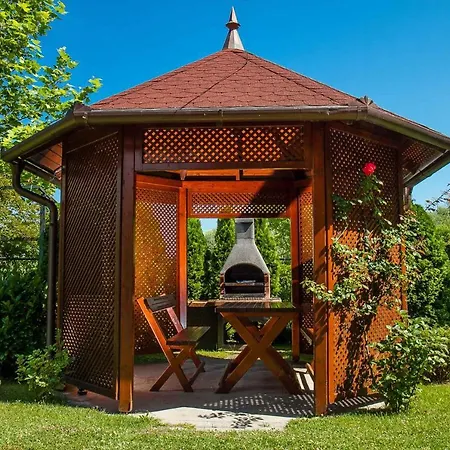 In Balatonmariafürdo 40852 * Balatonmáriafürdő