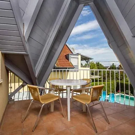 In Balatonmariafürdo 40852